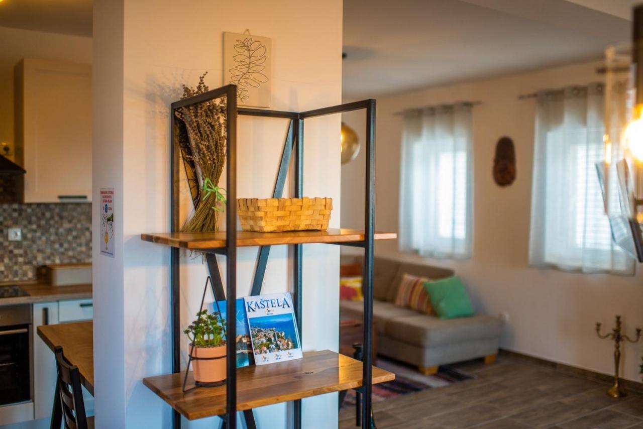 Apartman Paula Kaštela Exterior foto