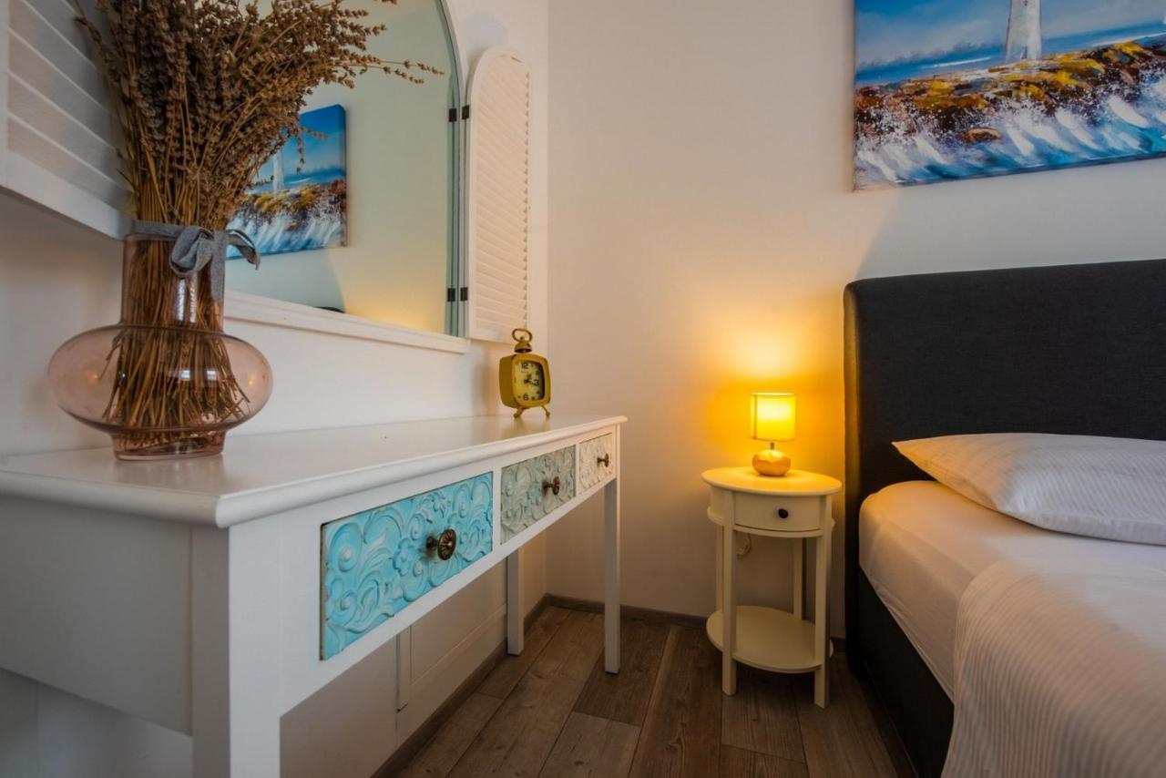 Apartman Paula Kaštela Exterior foto